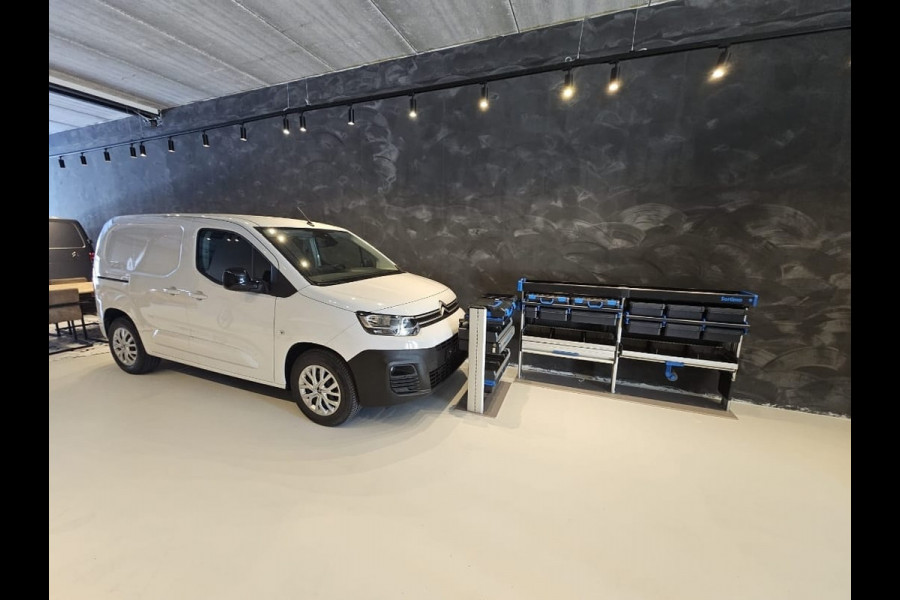 Renault Trafic 2.0 Blue dCi 130 T30 L2H1 Advance Navigatie, betimmering, automatische airconditioning Uit voorraad leverbaar!