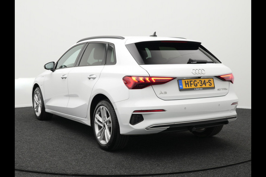 Audi A3 Sportback 40 TFSI e Advanced Plug In Hybrid PHEV | Trekhaak Afneembaar | Carplay | Elektrisch verstelbare voorstoelen + Verwarmbaar | Camera | Navigatie | Matrix LED | Cruise Control |