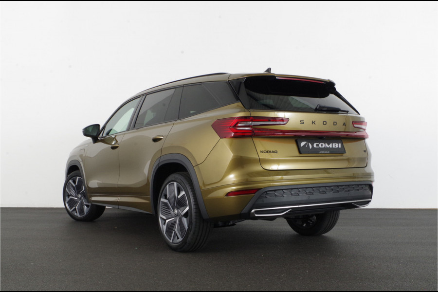 Škoda Kodiaq 1.5 TSI PHEV Sportline Business > Voorraad! | Trekhaak | 20 inch | Bronx Gold Metallic | 4148 | Lease ook mogelijk!