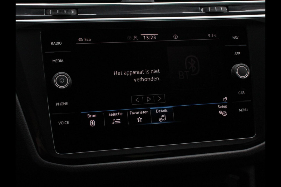 Volkswagen Tiguan 1.5 TSI 150pk DSG Move | Navigatie | Apple Carplay/Android Auto | Parkeersensoren | Camera | Adaptive Cruise Control | Elektrisch inklapbare trekhaak | Stuur- en stoelverwarming