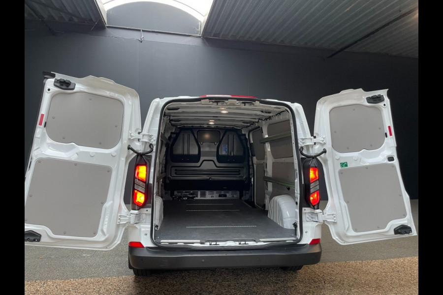 Ford Transit Custom 2.0 tdci 136 pk L2 Trend/Led/18inch/white black bpm vrij