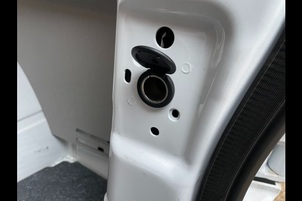 Ford Transit Custom 2.0 tdci 136 pk L2 Trend/Led/18inch/white black bpm vrij