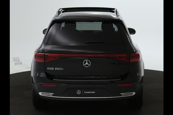 Mercedes-Benz EQB 250+ Luxury Line LIMITED 71 kWh | Parkeerpakket met achteruitrijcamera | KEYLESS-GO comfort pakket | Dodehoekassistent | EASY PACK achterklep | GUARD 360° Voertuigbescherming Plus | Premium pakket |