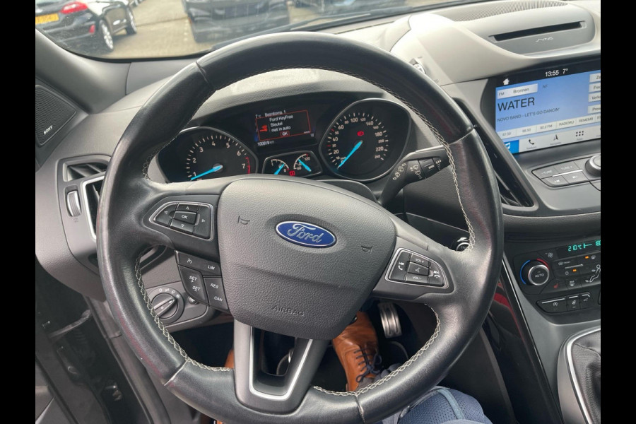 Ford Kuga 1.5 EcoBoost ST Line 150pk | Trekhaak | Achteruitrijcamera | Elek Achterklep | Stoel,Stuur en Voorruitverwarming | Apple Carplay / Android auto | Historie aanwezig.