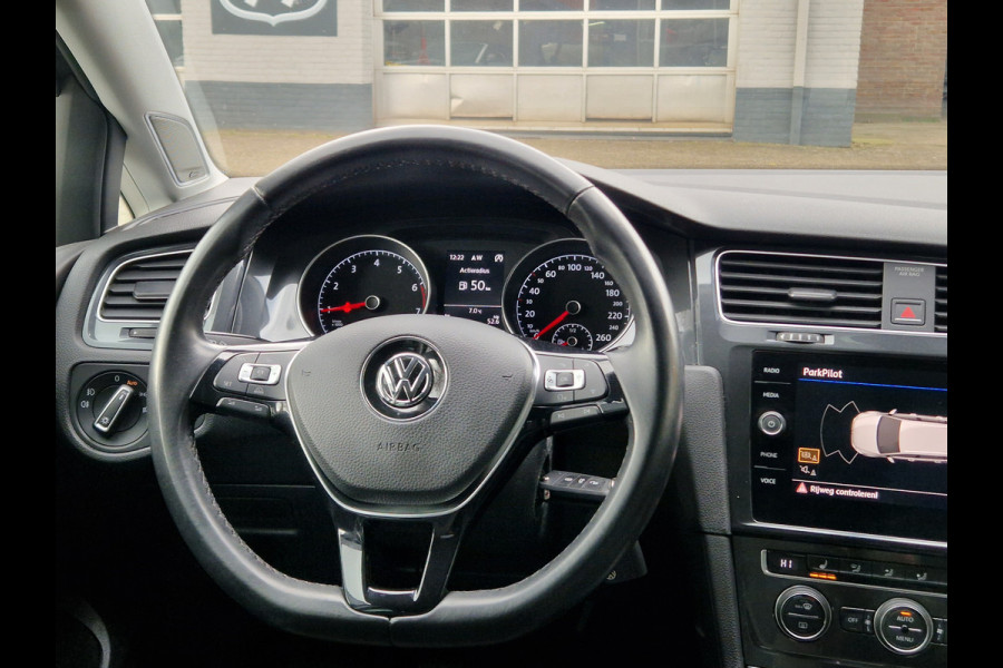 Volkswagen GOLF Variant 1.0 TSI Comfortline Business DYNAUDIO / PDC / NAVI / DEALER OH