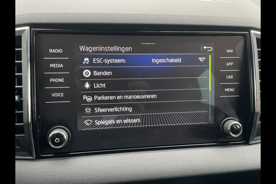Škoda Karoq 1.5 TSI ACT Style | LED | Navi | Virtual Cockpit | Carplay | Camera