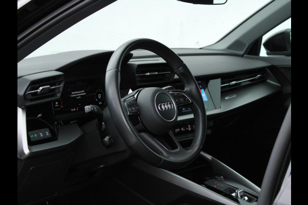 Audi A3 Limousine 35 TFSI Business edition NL AUTO | AFN TREKHAAK | DRAADLOOS CARPLAY | VIRTUAL COCKPIT |