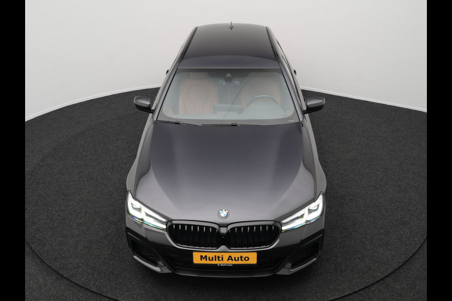 BMW 5 Serie Touring 530e xDrive M-Sport Plug In Hybrid | PHEV | Carplay | Sfeerverlichting | 360 Camera | Electrische Sportstoelen Verwarmd |  Stoelverwarming | Spraakbediening |