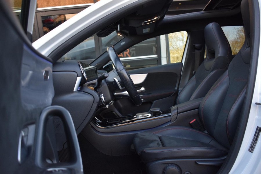 Mercedes-Benz A-Klasse 220 Premium Plus Pano Amg Sfeerverlichting