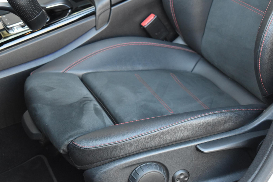 Mercedes-Benz A-Klasse 220 Premium Plus Pano Amg Sfeerverlichting