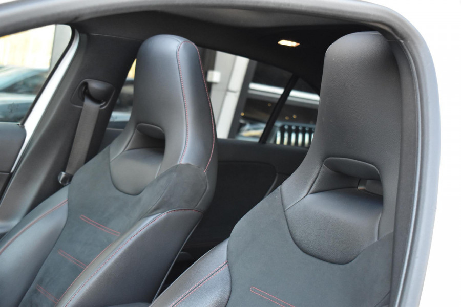 Mercedes-Benz A-Klasse 220 Premium Plus Pano Amg Sfeerverlichting
