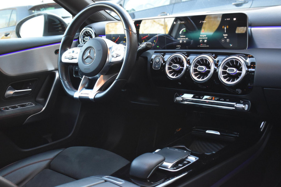 Mercedes-Benz A-Klasse 220 Premium Plus Pano Amg Sfeerverlichting