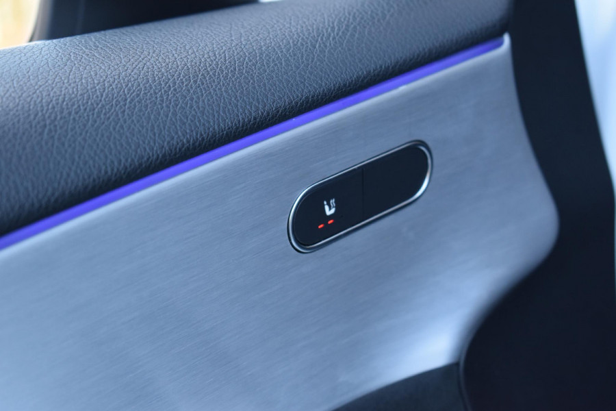 Mercedes-Benz A-Klasse 220 Premium Plus Pano Amg Sfeerverlichting