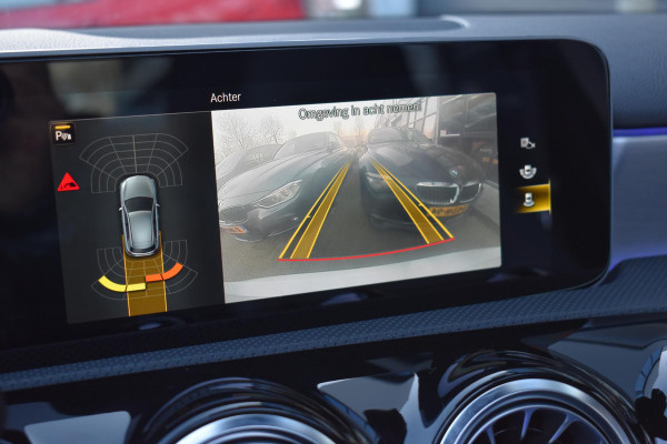 Mercedes-Benz A-Klasse 220 Premium Plus Pano Amg Sfeerverlichting
