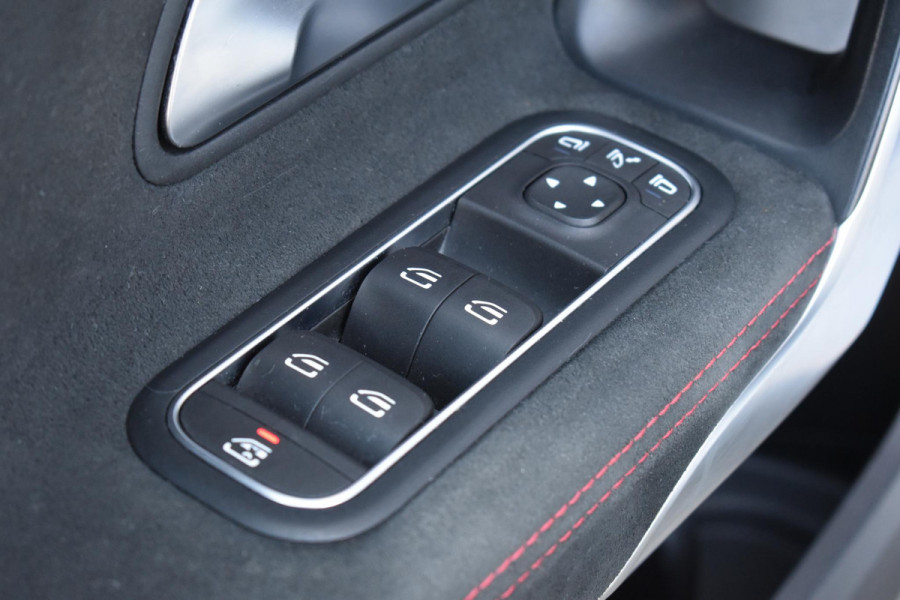 Mercedes-Benz A-Klasse 220 Premium Plus Pano Amg Sfeerverlichting