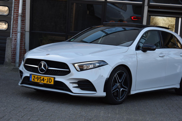 Mercedes-Benz A-Klasse 220 Premium Plus Pano Amg Sfeerverlichting