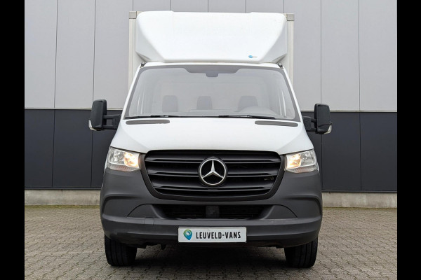 Mercedes-Benz Sprinter 316 160PK BAKWAGEN LAADKLEP AIRCO CRUISE CARPLAY 3 PERSONEN