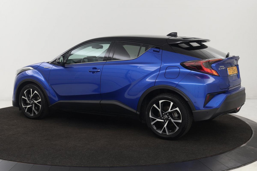 Toyota C-HR 1.8 Hybrid Style | Stoel & stuurverwarming | Adaptive cruise | Camera | Full LED | Park Assist | Navigatie | Climate control