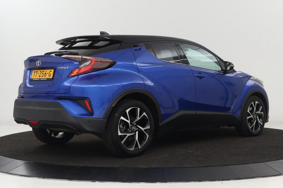 Toyota C-HR 1.8 Hybrid Style | Stoel & stuurverwarming | Adaptive cruise | Camera | Full LED | Park Assist | Navigatie | Climate control