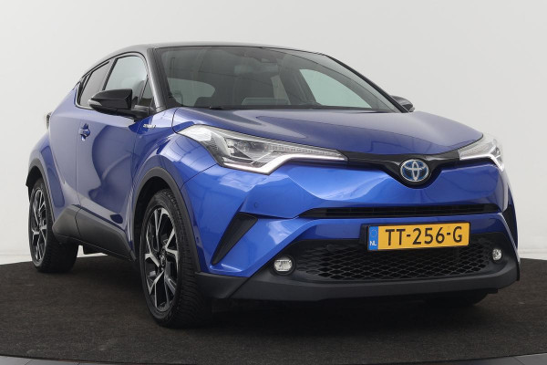 Toyota C-HR 1.8 Hybrid Style | Stoel & stuurverwarming | Adaptive cruise | Camera | Full LED | Park Assist | Navigatie | Climate control