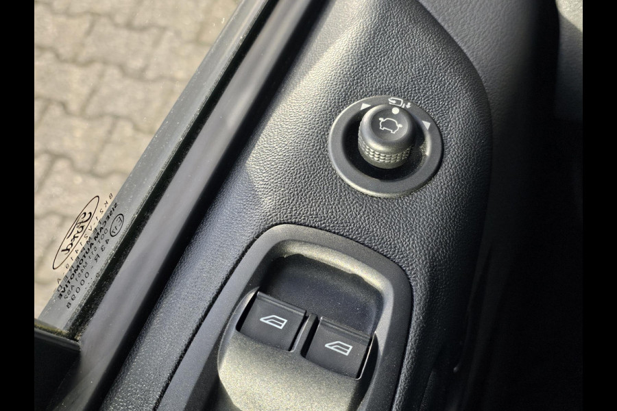 Ford Transit Custom 340 1.0 EcoBoost L1H1 PHEV Trend Plug in hybride! | Navigatie | Camera | Stoelverwarming | PDC achter | 3-zits | Cruise control |