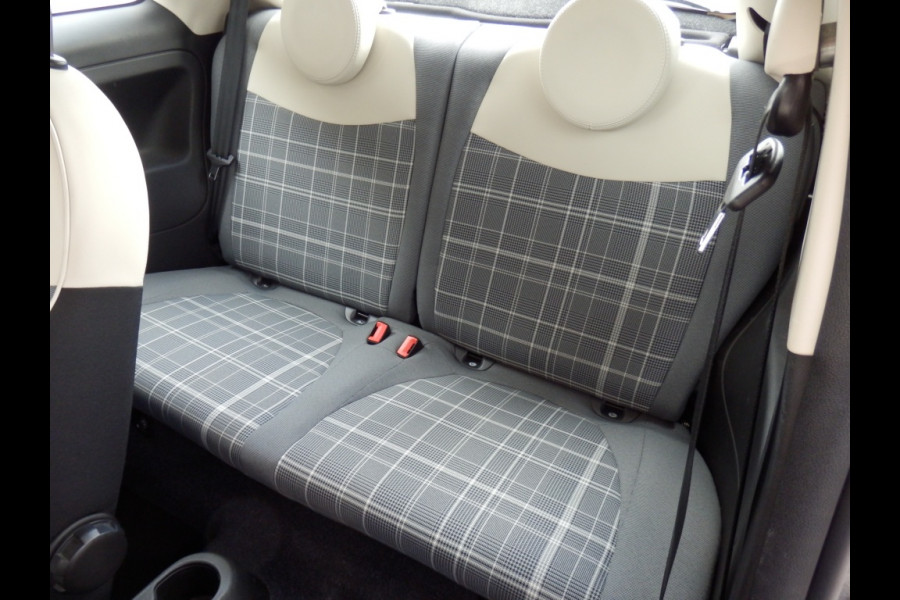 Fiat 500 85 pk. Lounge I Airco I Nav. I Apple carpl. Andr. Auto I