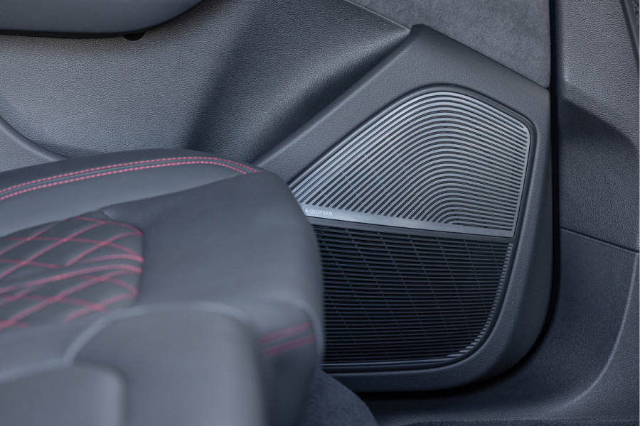 Audi SQ8 4.0 TFSI 507pk Quattro Pano S-stoelen B&O Advanced Standkachel 4-wielsturing