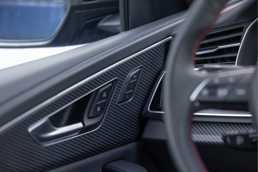 Audi SQ8 4.0 TFSI 507pk Quattro Pano S-stoelen B&O Advanced Standkachel 4-wielsturing
