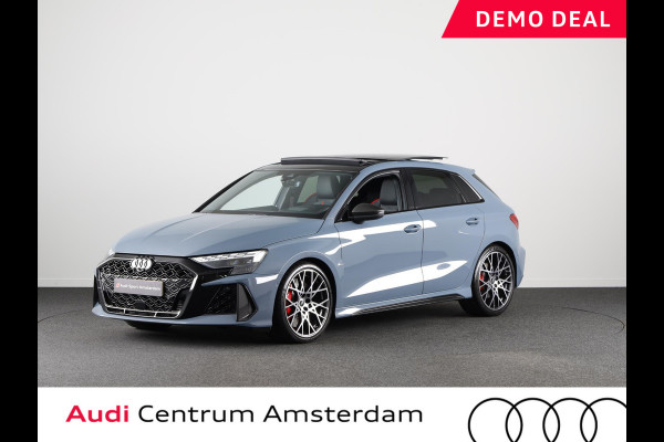 Audi RS3 Sportback 2.5 TFSI RS 3 quattro 400pk Panoramadak | RS-sportuitlaatsysteem | RS carbon glanszwart |  topsnelheid 280 km/h | Adaptief onderstel