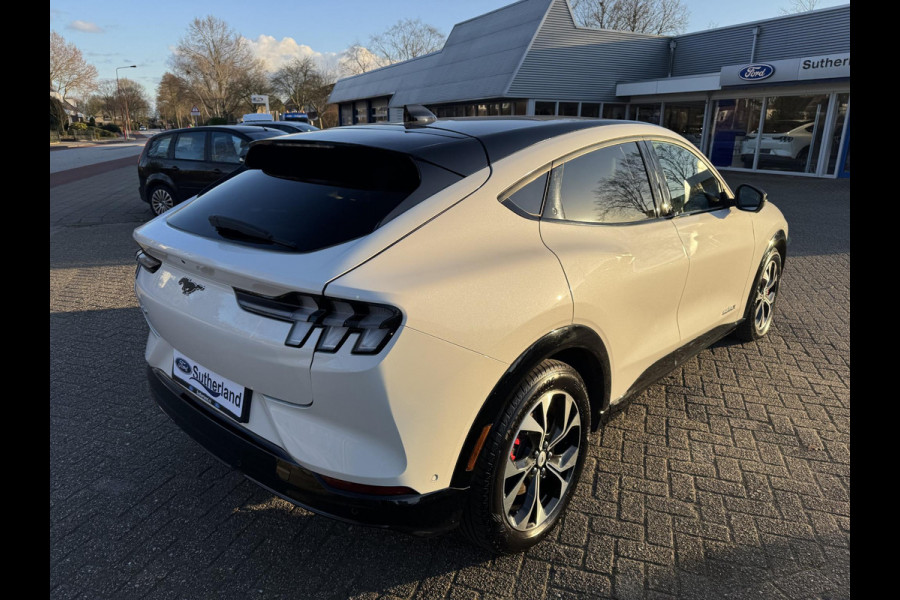 Ford Mustang Mach-E Extended Premium AWD 98 kWh 351pk | Panorama Dak | Winterpack | Adaptieve Cruise