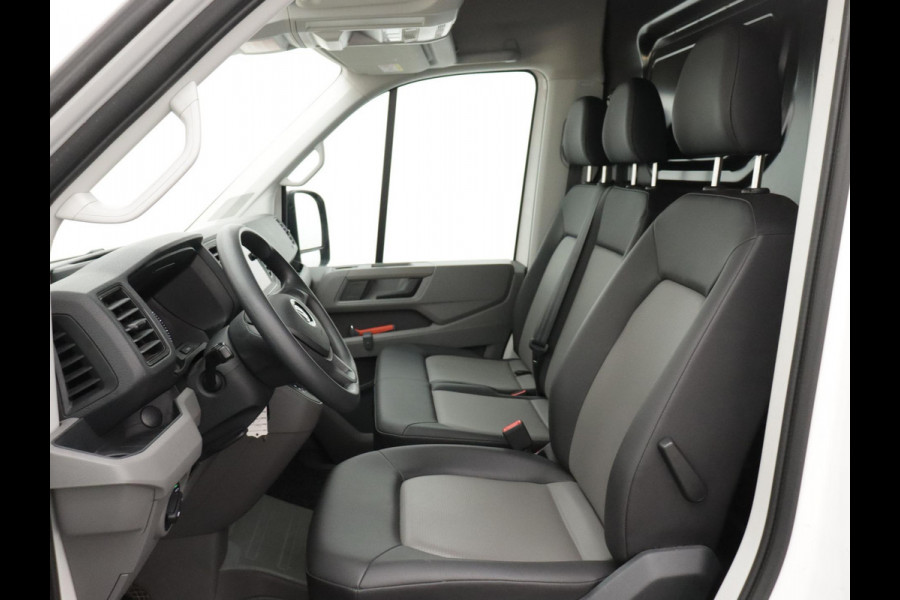 Volkswagen Crafter 30 2.0 TDI L3H3 TREKHAAK NAVI