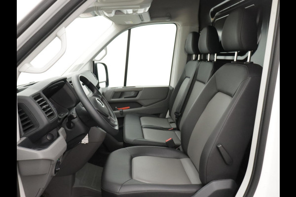 Volkswagen Crafter 30 2.0 TDI L3H3 TREKHAAK NAVI