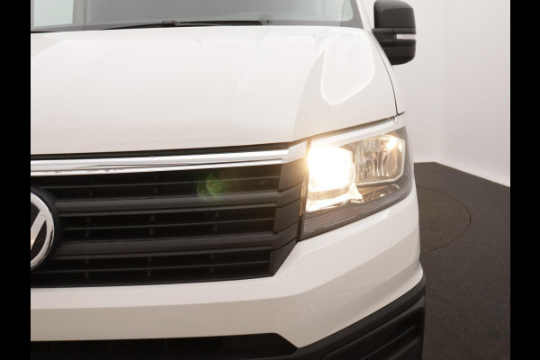 Volkswagen Crafter 30 2.0 TDI L3H3 TREKHAAK NAVI