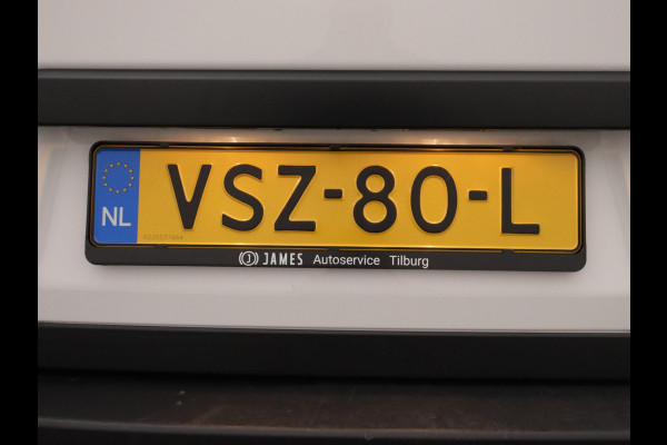 Volkswagen Crafter 30 2.0 TDI L3H3 TREKHAAK NAVI
