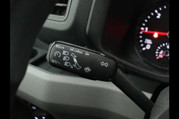 Volkswagen Crafter 30 2.0 TDI L3H3 TREKHAAK NAVI