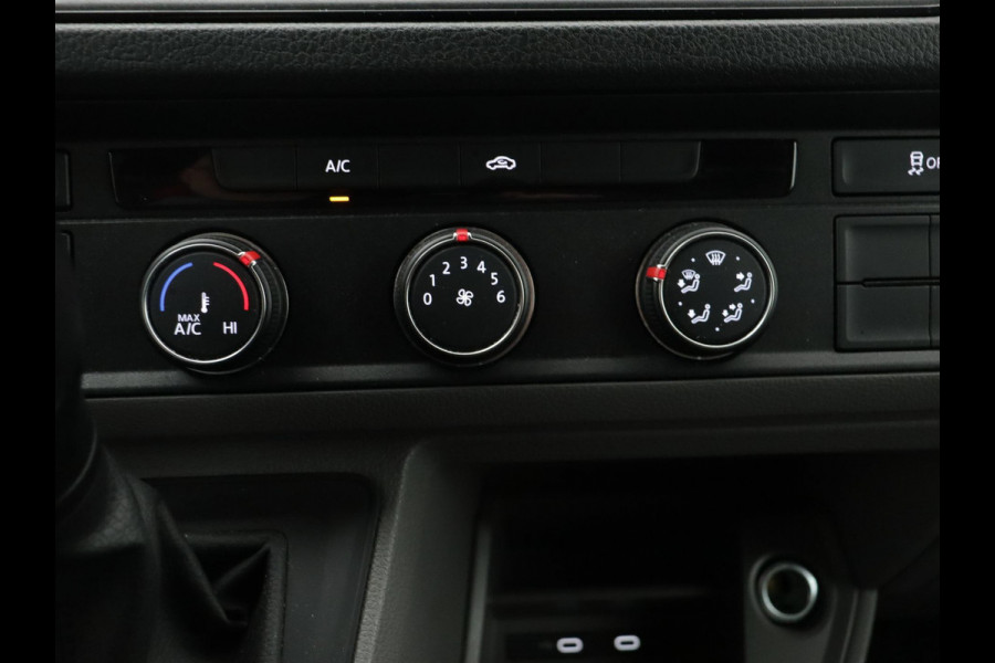 Volkswagen Crafter 30 2.0 TDI L3H3 TREKHAAK NAVI