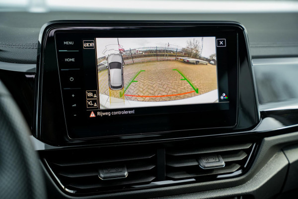 Volkswagen T-Roc 1.5 TSI R-Line Camera Virtual Dash BEATS ACC Stuurverw Stoelverw. Alcantara