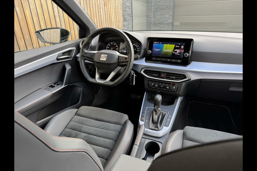 Seat Arona 1.0 TSI FR Automaat | Apple CarPlay | Achteruitrijcamera | Full-LED | Cruise control adaptief | Lane assist | Half leer/alcantar