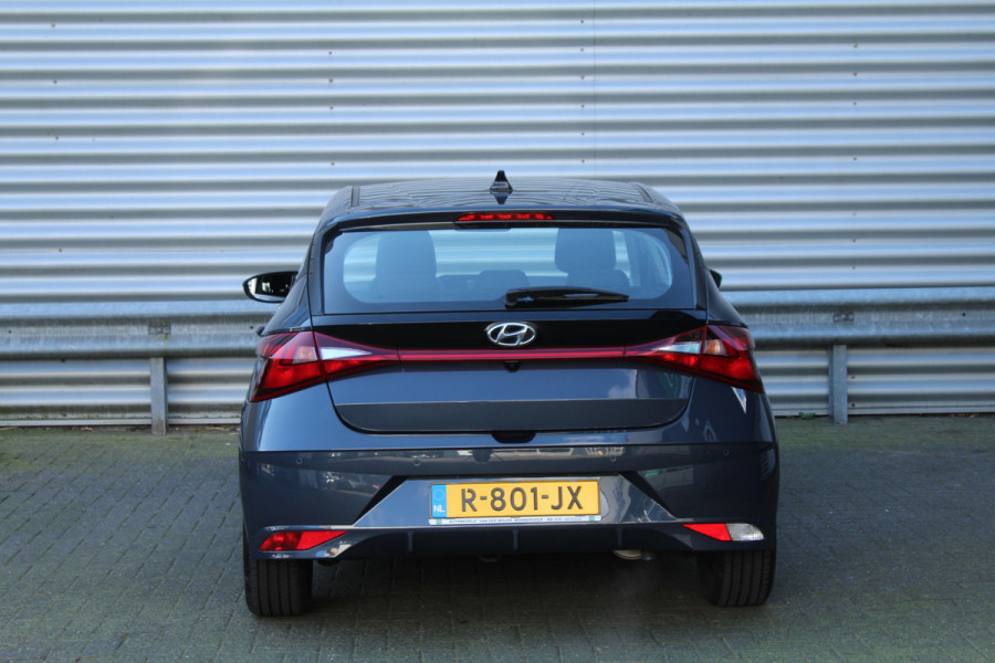 Hyundai i20 1.2 MPI 83pk Comfort NL-Auto NAP Airco Cruise Carplay Camera  Dig. cockpit 16"LMV