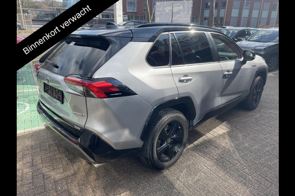 Toyota RAV4 2.5 Hybrid Bi-Tone | JBL Audio | Naviagtie | Parkeersensoren voor en achter | Stoelverwarming