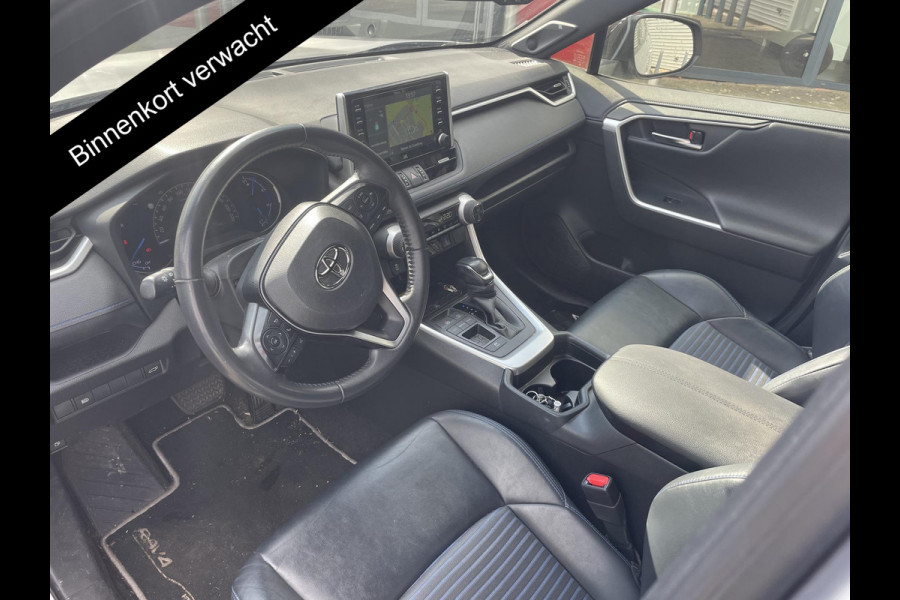 Toyota RAV4 2.5 Hybrid Bi-Tone | JBL Audio | Naviagtie | Parkeersensoren voor en achter | Stoelverwarming