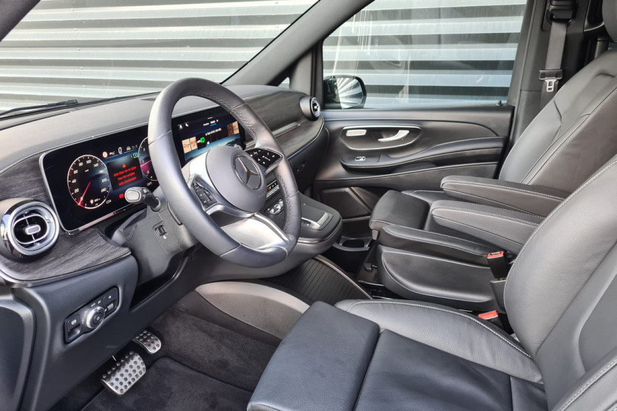 Mercedes-Benz V-Klasse 300d Extra Lang AMG-Line -Distronic-