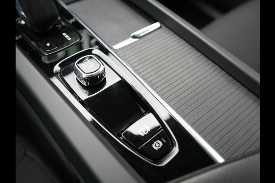 Volvo XC60 2.0 T6 Plug-in hybrid AWD Inscription Facelift Model PHEV | Google Maps | Panodak | Camera | 20 INCH | Cruise |