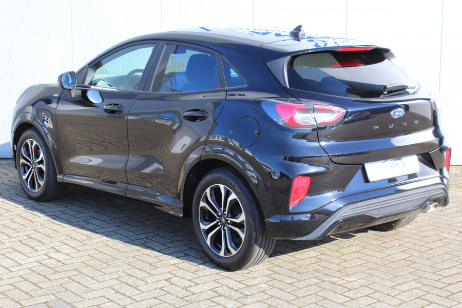 Ford Puma 1.0-125pk EcoBoost Hybrid ST-Line. April 2024 ! Slechts 8.400km ! Autm. airco, navigatie, telefoonvoorb., camera, pdc v+a, parkeerassistent, LED verl., metallic lak, LM wielen, stoel-, stuur- en voorraamverw., lane- en sideassist, adapt. cruise cntrl etc