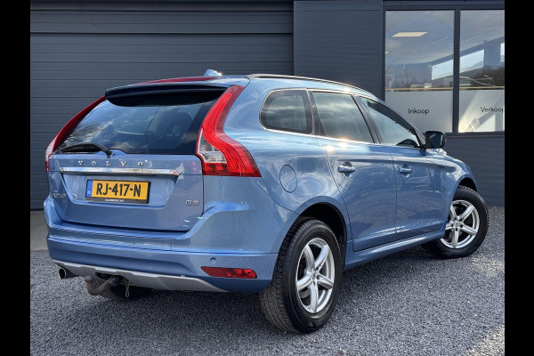 Volvo XC60 2.0 D3 FWD R-Design 1e Eigenaar,Navi,Clima,Trekhaak,Cruise,PDC V+A,D-Riem vervangen 2023,Stoelverwarming,Extra set op Velg,150pk,APK tot 02-2026