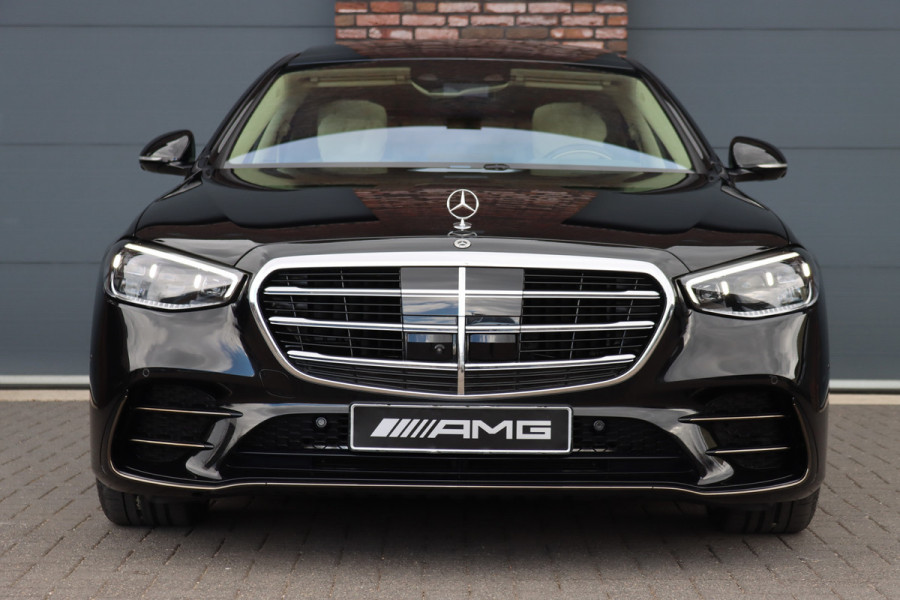 Mercedes-Benz S-Klasse 580 e 4MATIC AMG Line Aut9 | Drive Pilot | Airmatic | Achterasbesturing | Chauffeurspakket | Entertainmentsysteem Achter | MBUX Tablet | Zonweringspakket | Burmester | HUD | Verwarmd Stuurwiel | Massage | Koelbox | 3D-Di