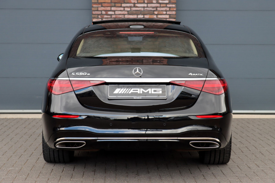 Mercedes-Benz S-Klasse 580 e 4MATIC AMG Line Aut9 | Drive Pilot | Airmatic | Achterasbesturing | Chauffeurspakket | Entertainmentsysteem Achter | MBUX Tablet | Zonweringspakket | Burmester | HUD | Verwarmd Stuurwiel | Massage | Koelbox | 3D-Di