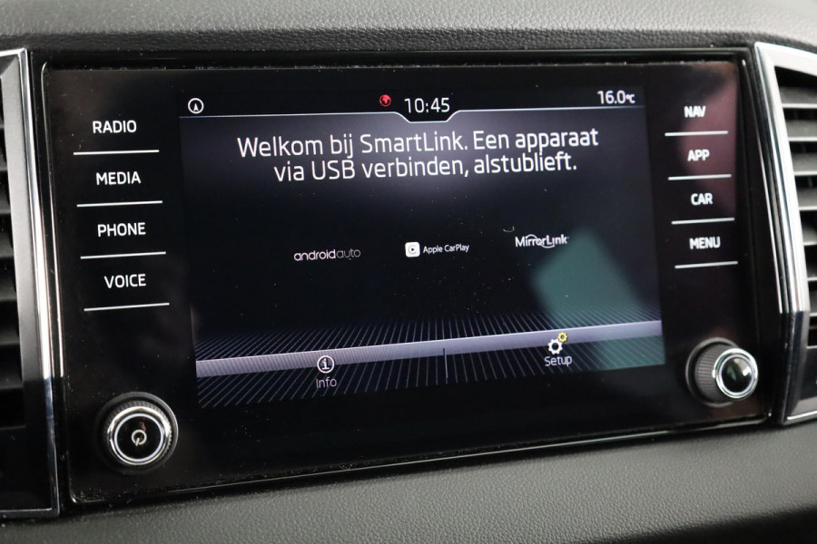 Škoda Karoq 1.0 TSI Clever Edition 116pk | Navigatie | Climatronic | Lichtmetalen velgen | Apple Carplay/ Android Auto