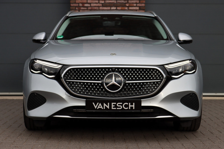 Mercedes-Benz E-Klasse Estate 300 e Luxury Line Aut9 | Hyperscreen | Distronic+ | Burmester | Zonweringspakket | Stoelventilatie | Massage | Vlakkenverwarming | Digital Light | Verwarmd Stuurwiel |