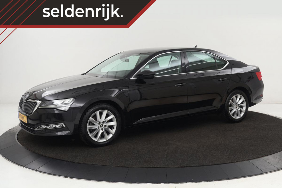 Škoda Superb 1.5 TSI Business Edition | Trekhaak | Stoelverwarming | Carplay | Camera | Full LED | Keyless | Navigatie | Memory